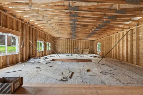 19 Lenox Circle Waterboro ME 04061