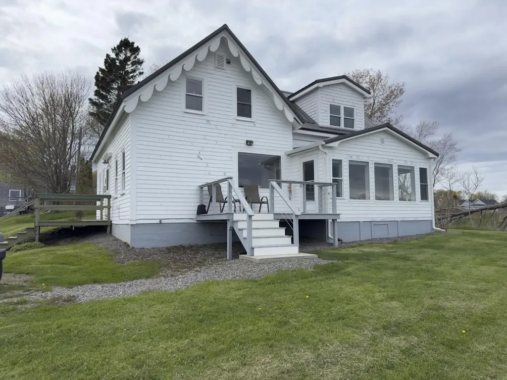 26 Madison Street Eastport ME 04631