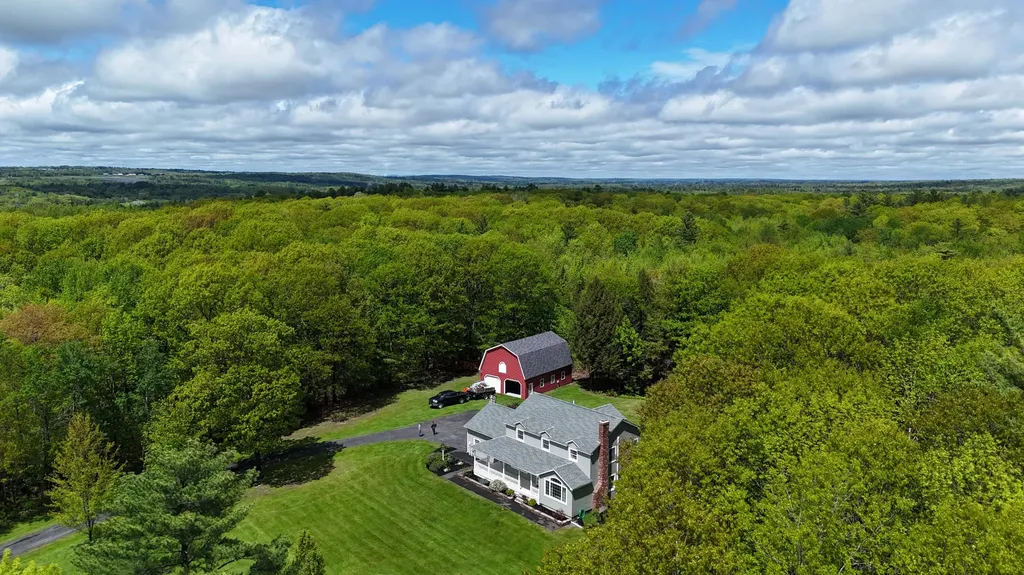 62 Sherwood Lane Vassalboro ME 04989