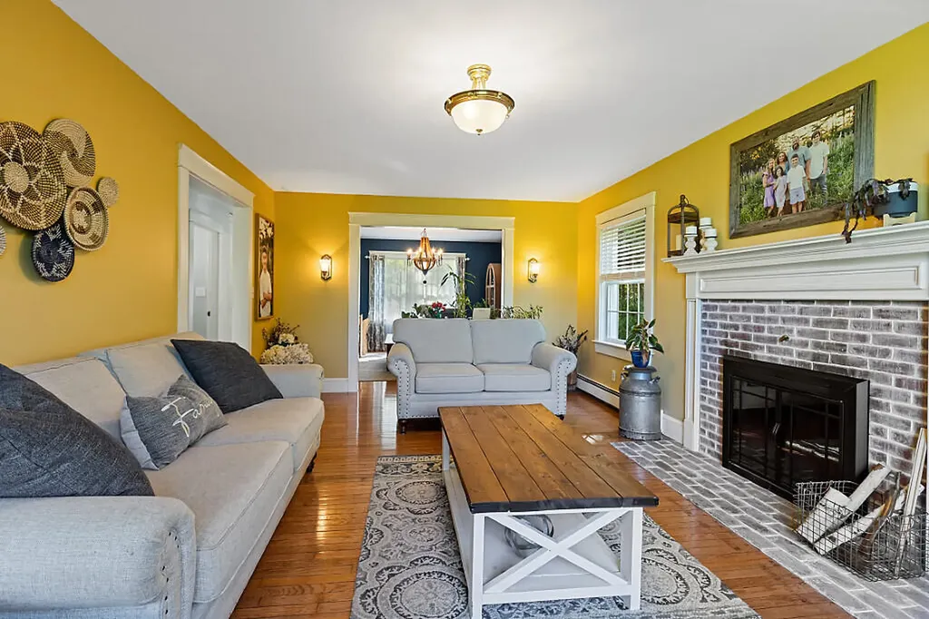 62 Sherwood Lane Vassalboro ME 04989
