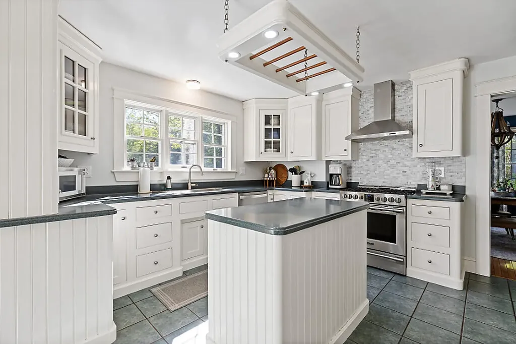62 Sherwood Lane Vassalboro ME 04989