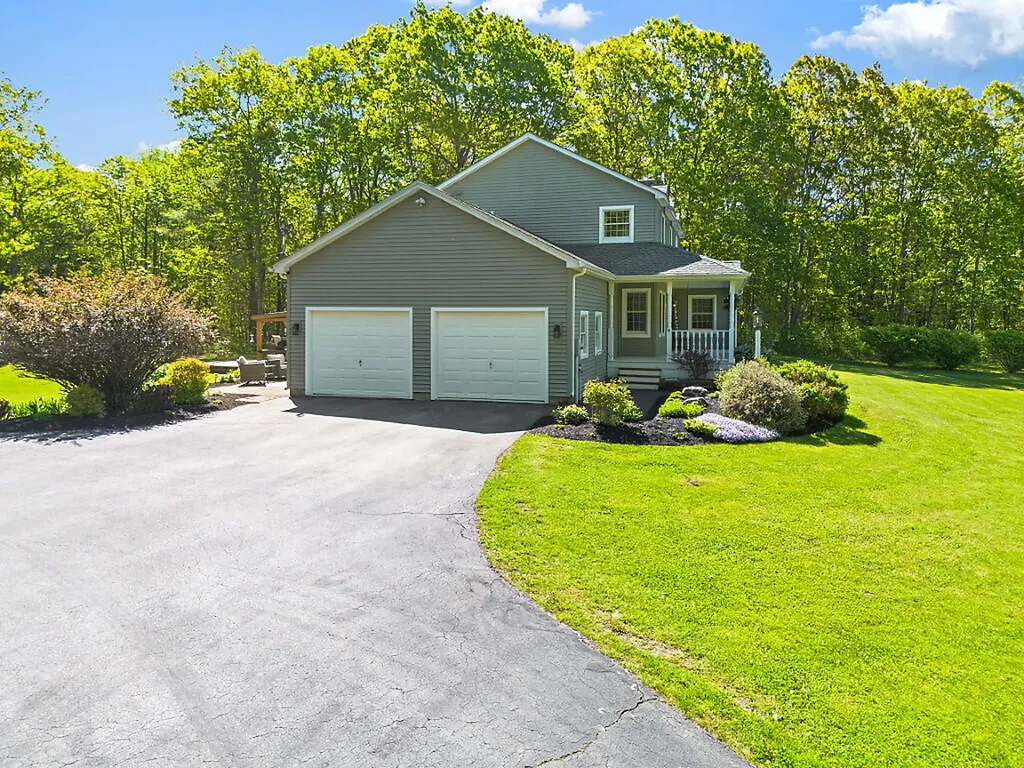 62 Sherwood Lane Vassalboro ME 04989