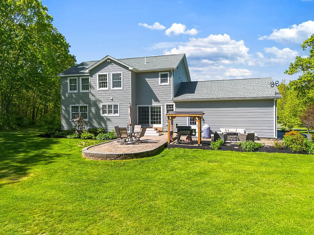 62 Sherwood Lane Vassalboro ME 04989