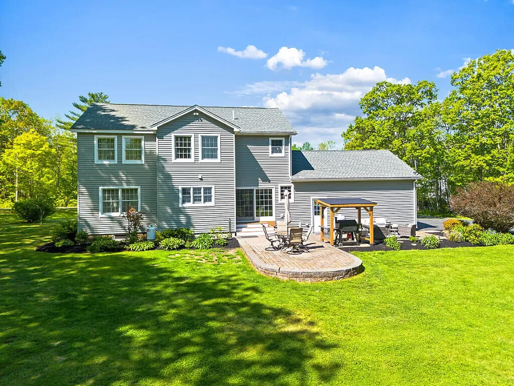 62 Sherwood Lane Vassalboro ME 04989