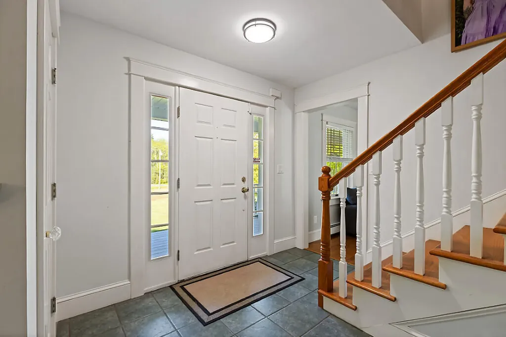 62 Sherwood Lane Vassalboro ME 04989