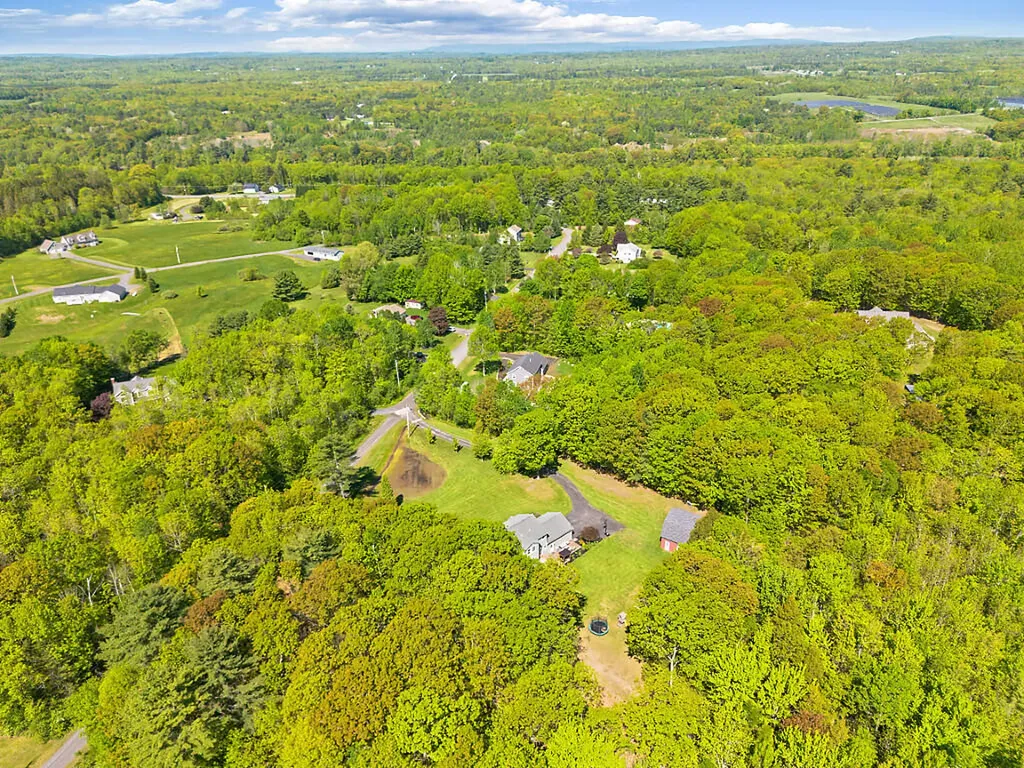 62 Sherwood Lane Vassalboro ME 04989