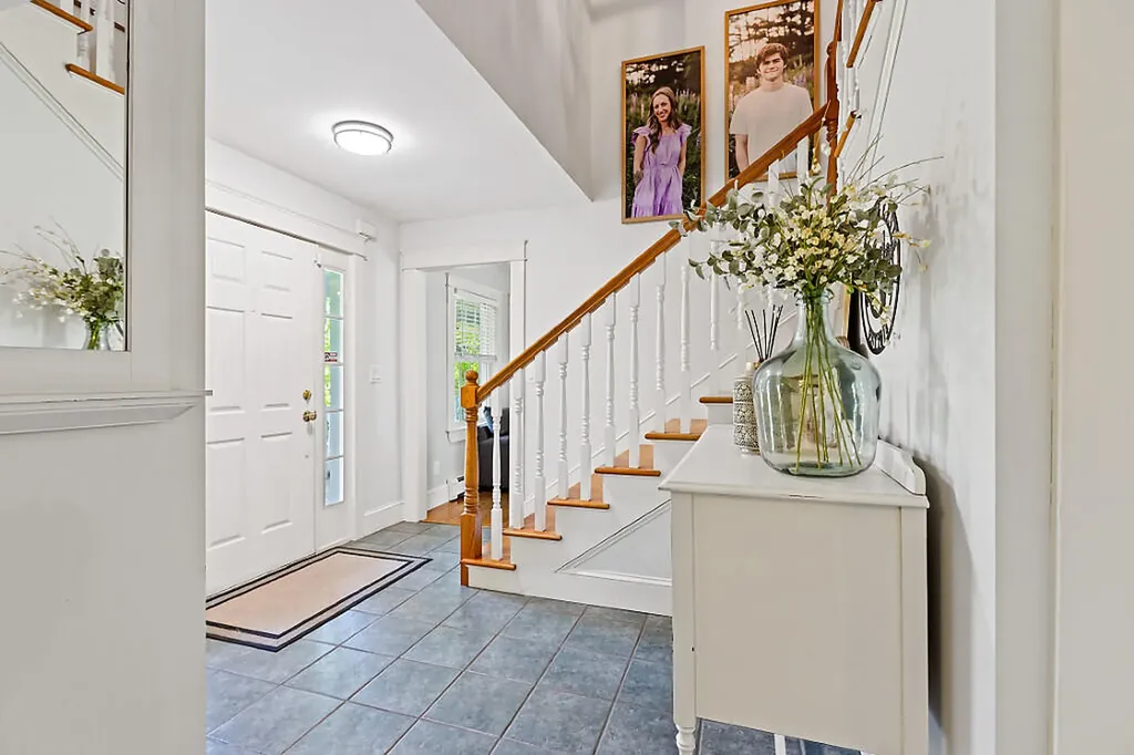 62 Sherwood Lane Vassalboro ME 04989