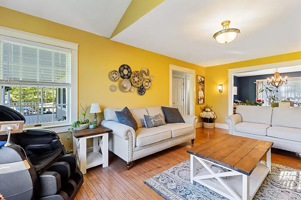 62 Sherwood Lane Vassalboro ME 04989