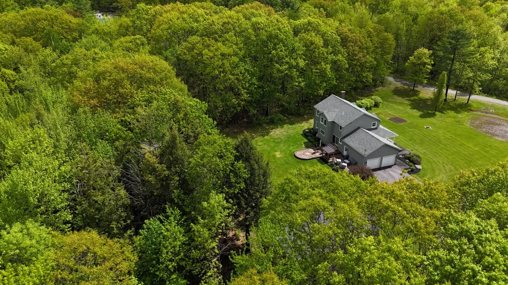 62 Sherwood Lane Vassalboro ME 04989