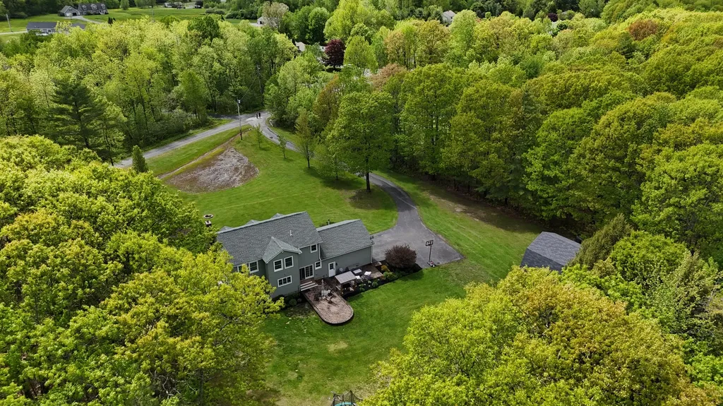 62 Sherwood Lane Vassalboro ME 04989
