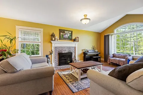 62 Sherwood Lane Vassalboro ME 04989