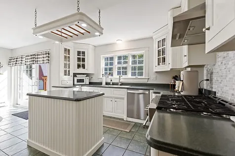 62 Sherwood Lane Vassalboro ME 04989