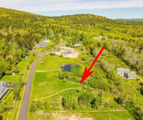 19 Old Stone Road Lincolnville ME 04849