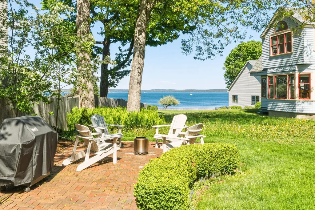 11 Grason Lane Bar Harbor ME 04609