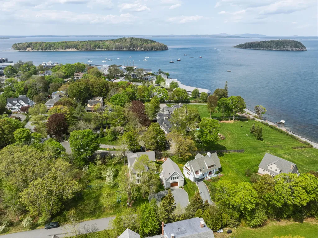 11 Grason Lane Bar Harbor ME 04609