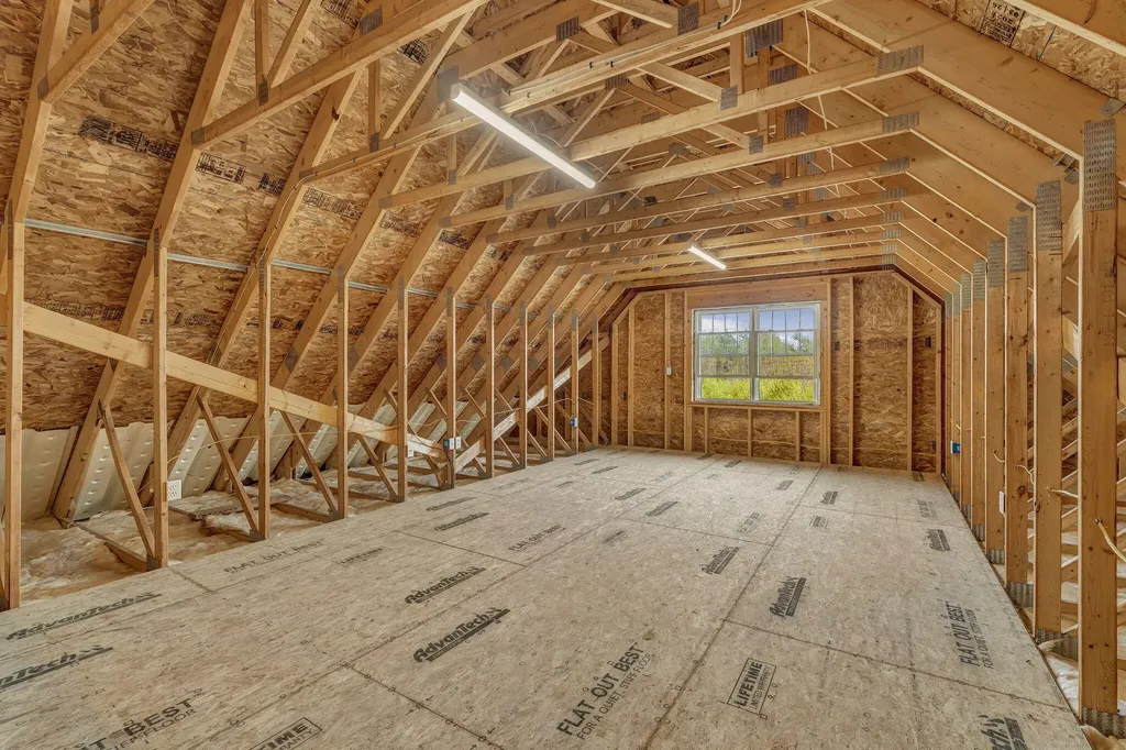 72 Honey Hill Lane Hampden ME 04444