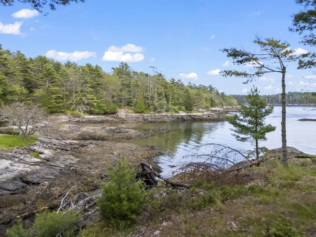 92 Brooks Cove Road Westport Island ME 04578