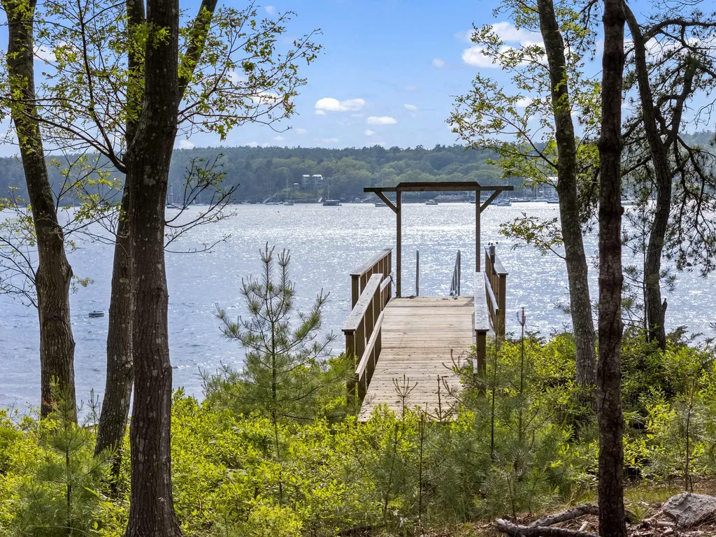 92 Brooks Cove Road Westport Island ME 04578