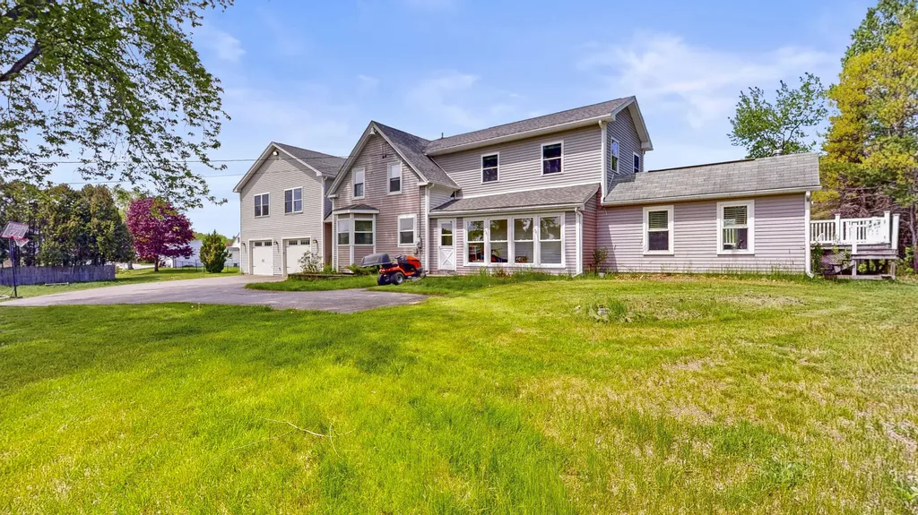 136 Hogan Road Lewiston ME 04240