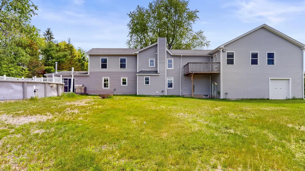136 Hogan Road Lewiston ME 04240