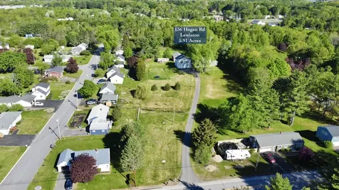 136 Hogan Road Lewiston ME 04240