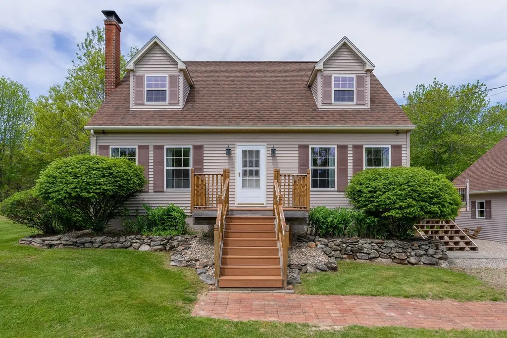 44 Brigid Lane Whitefield ME 04353