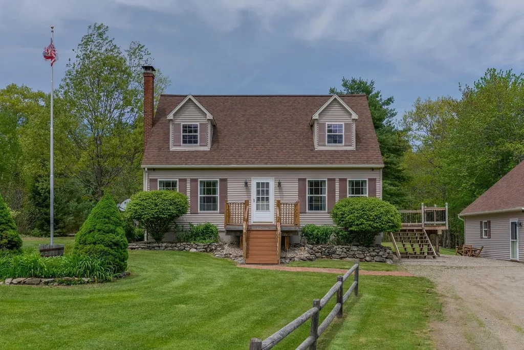 44 Brigid Lane Whitefield ME 04353