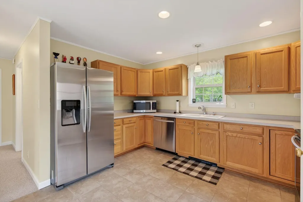 44 Brigid Lane Whitefield ME 04353