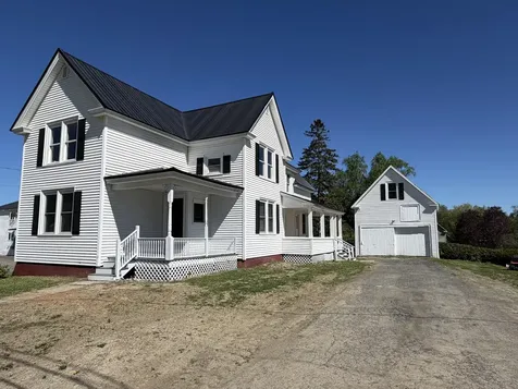 7 Cleveland Street Houlton ME 04730