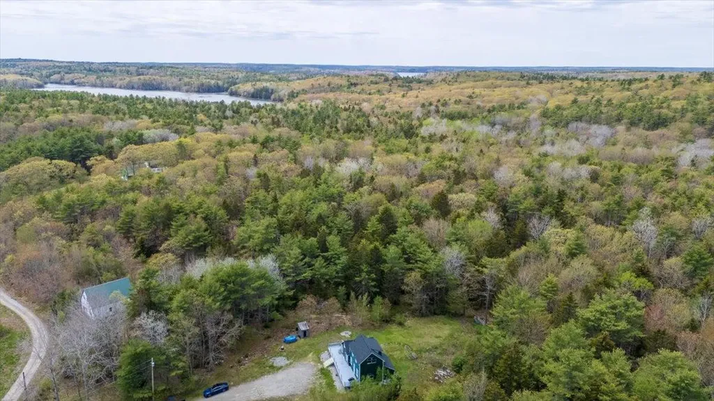 33 Blake Farm Road Edgecomb ME 04556