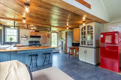 33 Blake Farm Road Edgecomb ME 04556