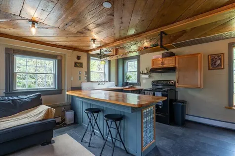 33 Blake Farm Road Edgecomb ME 04556