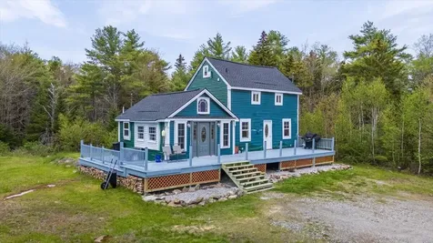 33 Blake Farm Road Edgecomb ME 04556