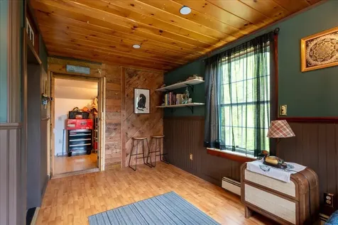 33 Blake Farm Road Edgecomb ME 04556