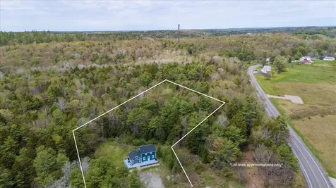 33 Blake Farm Road Edgecomb ME 04556