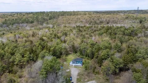 33 Blake Farm Road Edgecomb ME 04556