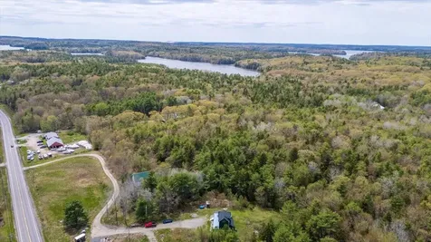 33 Blake Farm Road Edgecomb ME 04556