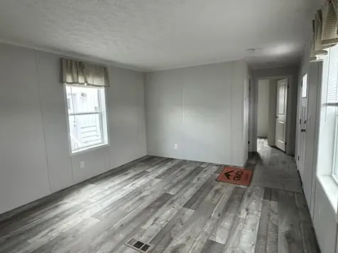 7 Marc Drive Lisbon ME 04252