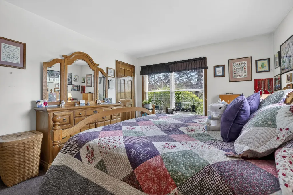267 Alpine Street Paris ME 04281