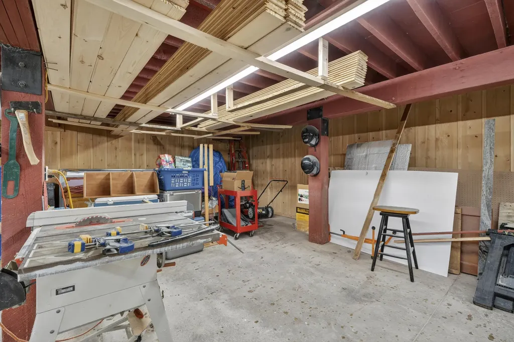 267 Alpine Street Paris ME 04281