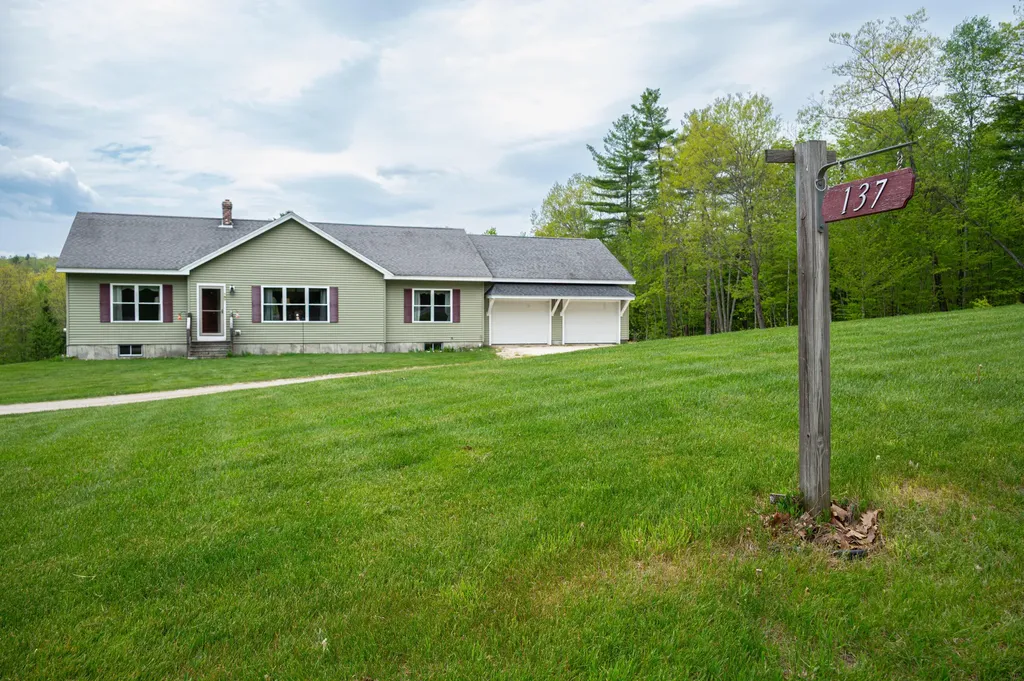 137 Eddie Kahkonen Road Norway ME 04268