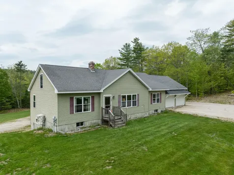 137 Eddie Kahkonen Road Norway ME 04268