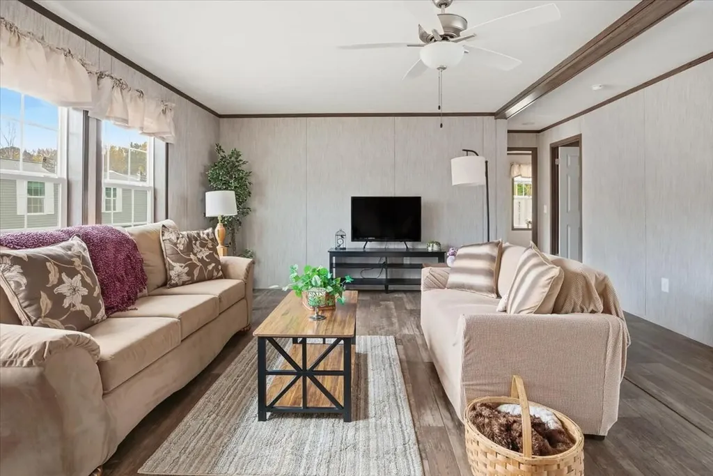 506 Poland Road Auburn ME 04210