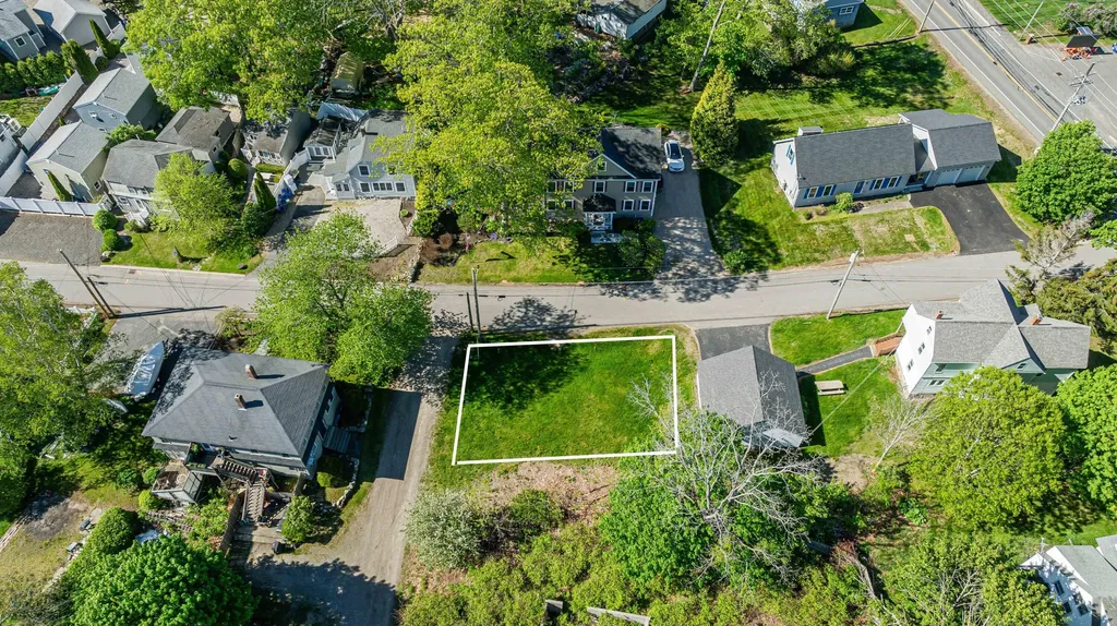 6 Cross Street York ME 03909