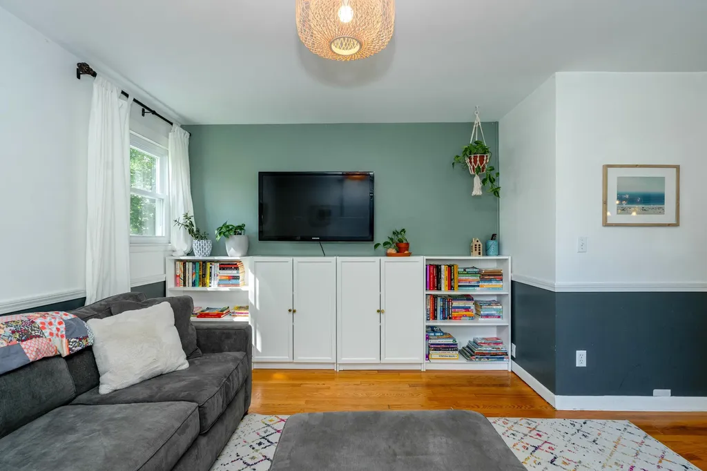 19 Hamlin Road Falmouth ME 04105