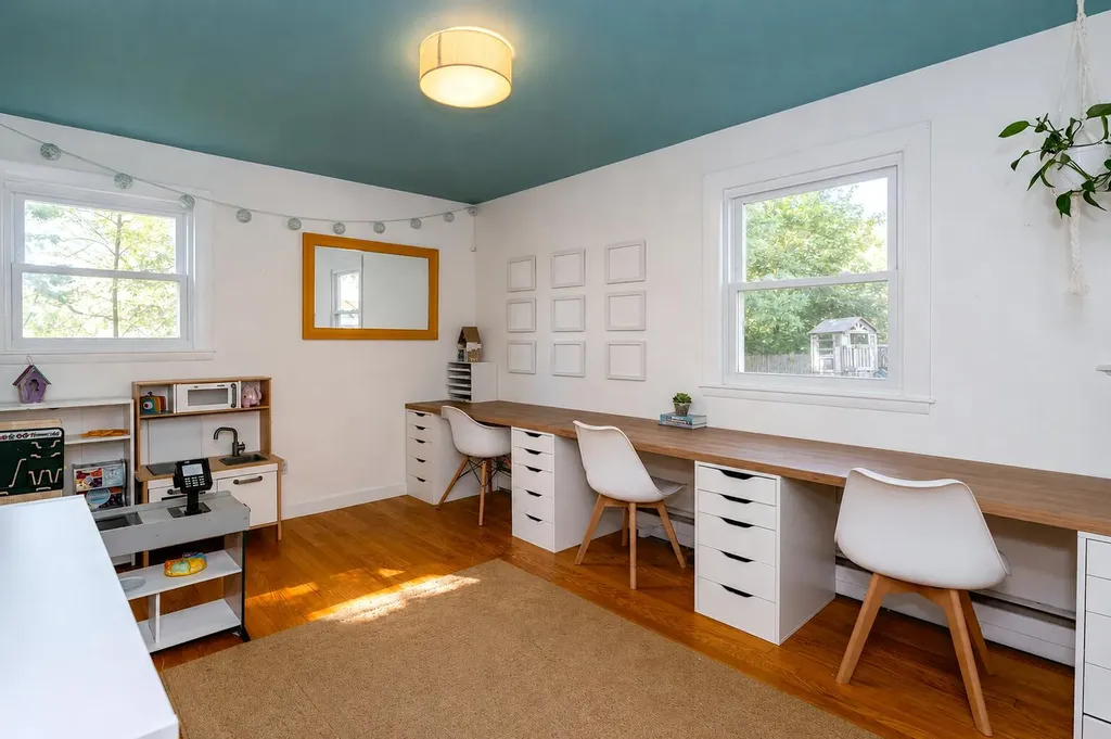 19 Hamlin Road Falmouth ME 04105
