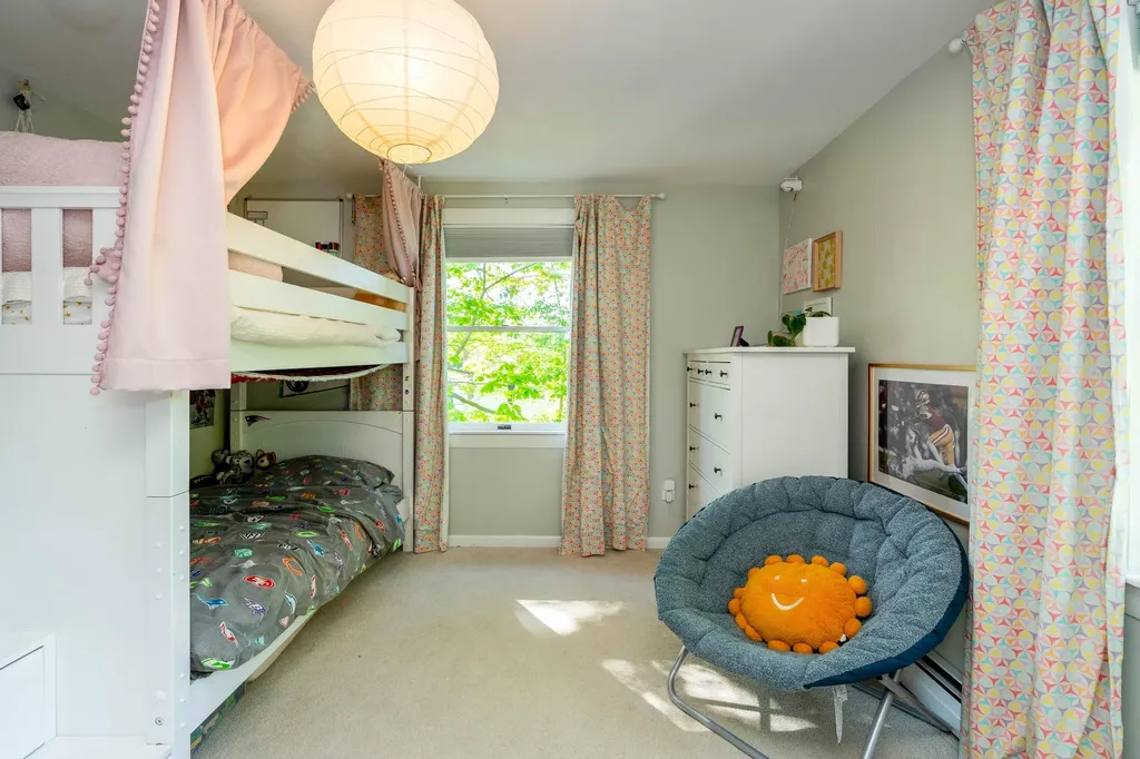 19 Hamlin Road Falmouth ME 04105
