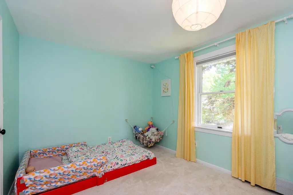 19 Hamlin Road Falmouth ME 04105