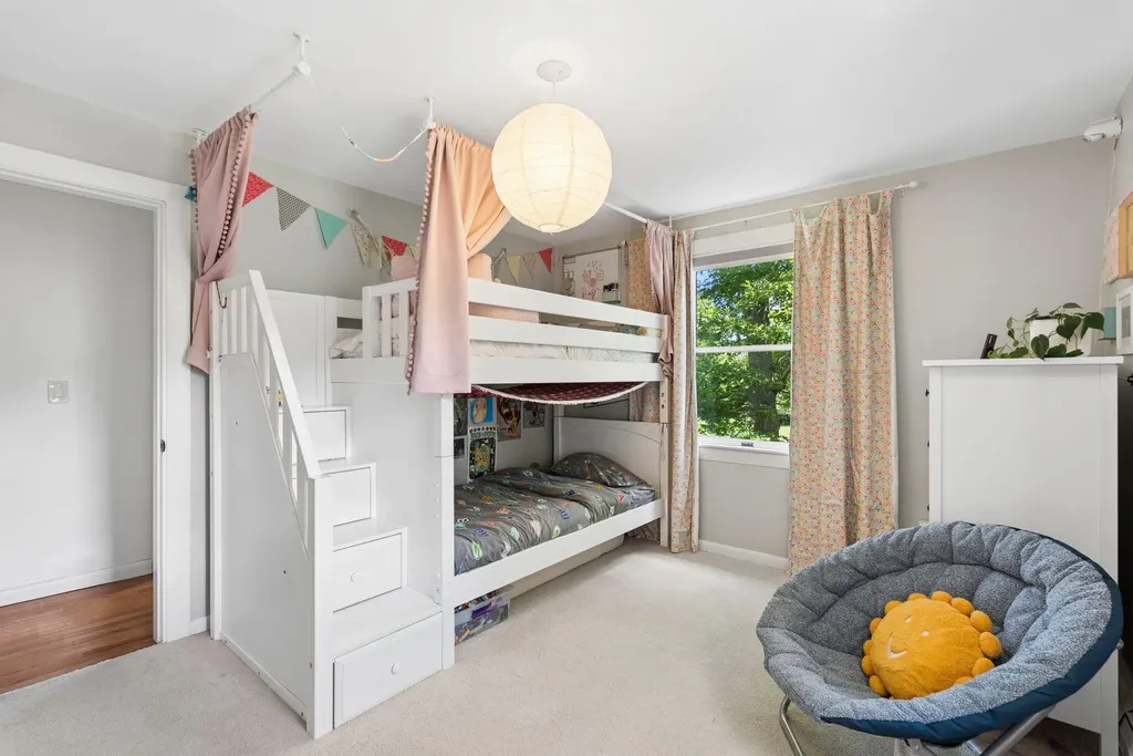 19 Hamlin Road Falmouth ME 04105
