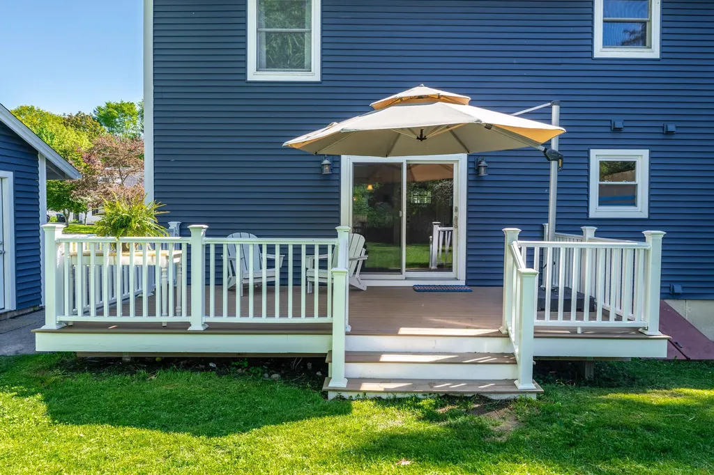 19 Hamlin Road Falmouth ME 04105